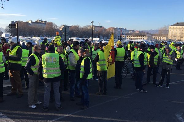 Place Verdun ce samedi 5 janvier à Pau.