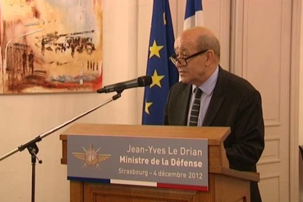 Le ministre de la Défense, Jean-Yves Le Drian, le 4 décembre à Strasbourg