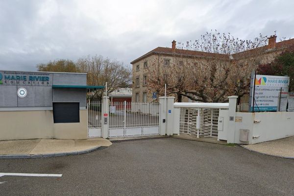 Alerte à la bombe au groupe scolaire Marie Rivier à Bourg-Saint-Andéol en Ardèche le 20 mars 2024.