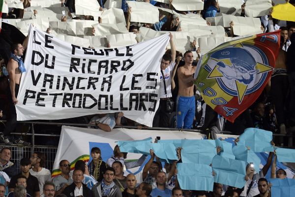 Bannière déployée par les supporters marseillais lors d'un match contre le PSG le 7 octobre 2012.