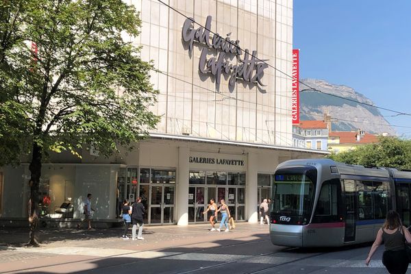 Les Galeries Lafayette de Grenoble devraient être cédées à un groupe lyonnais début 2022.