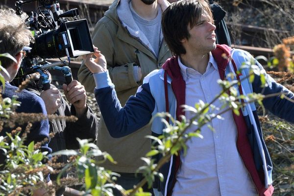 Orelsan sur le tournage de "Comment c'est loin" dans la région caennaise