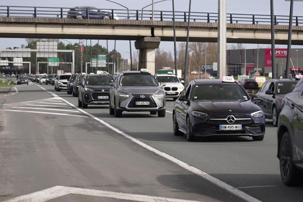 Les taxis sont allés du stade Matmut à la préfecture en fin de matinée.