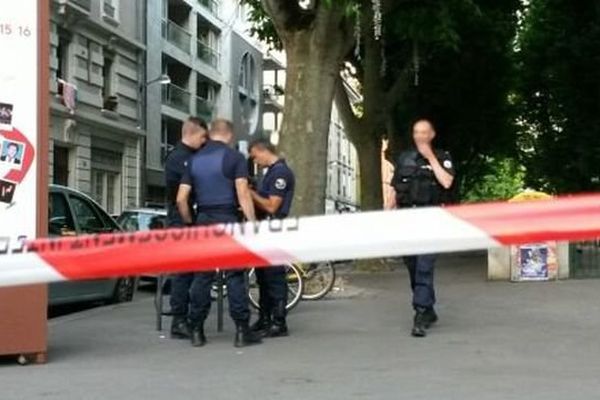 Forces de l'ordre dans la quartier Saint-Bruno, le 25 juin 2015