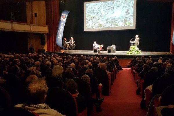 La réhabilitation de la place de la République présentée aux Limougeauds