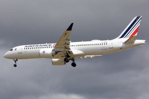 Certains Airbus A220 auraient été construits avec du titane chinois, dont les documents ont été falsifiés.