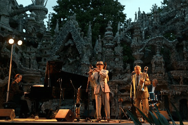 02.07.2004. Concert de Jazz de Zanini, au palais Idéal du facteur cheval