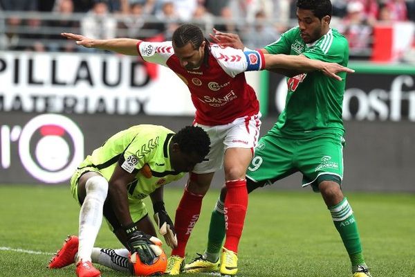 Brandao et les Verts ont réussi remonter au score en trompant deux fois une défense rémoise qui a pourtant tout fait pour protéger son gardien Kossi Agassa