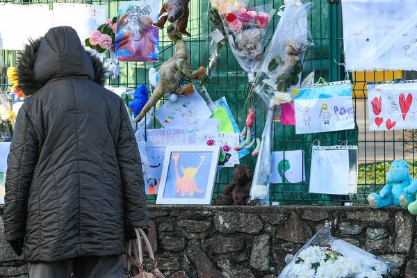 Les hommages après la mort du petit David à Nantes, torturé et noyé