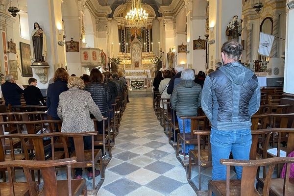 La messe de Pâques célébrée en l'église de Vescovato.