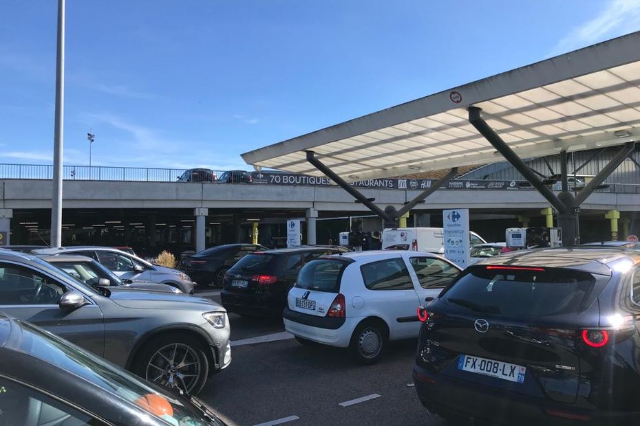 out of stock of petrol and diesel in several stations in Île-de-France