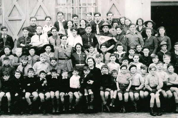 Les enfants devant la maison de Moissac 