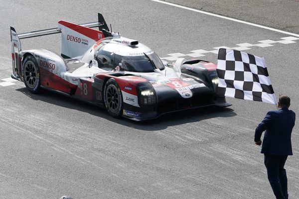 Cette année=, les 24 heures du Mans auto auront lieu non pas en juin mais en août.