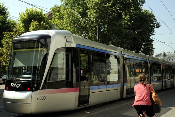 Image d'illustration du tramway grenoblois. 