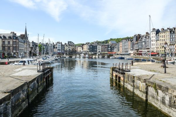 Un beau mardi sur la Normandie, parfois temporairement un peu plus nuageux en bord de mer