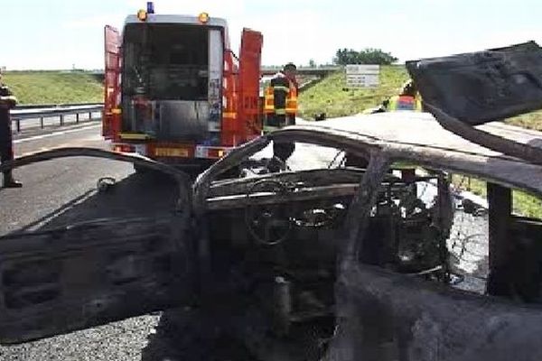 Paulhan (Hérault) - accident sur l'A.75, la voiture en faute et les secours - 1er novembre 2012.