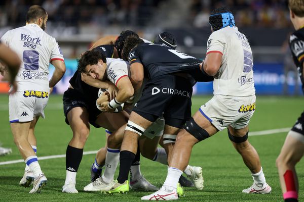 Ce vendredi 17 mai, Provence Rugby termine premier de son championnat en battant les Isérois de Grenoble 44-20 au stade Maurice David d'Aix-en-Provence et filent en demi-finales pour une place dans le Top 14.