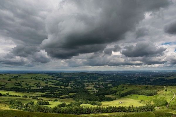 En Seine-Maritime, les premières pluies de la perturbation aborderont le Pays de Bray dans le courant de la matinée, avant de s'y attarder jusqu'en fin d'après-midi.