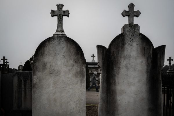 Au cimetière de Blagnac, quatre sépultures ont été profanées, dont trois ouvertes