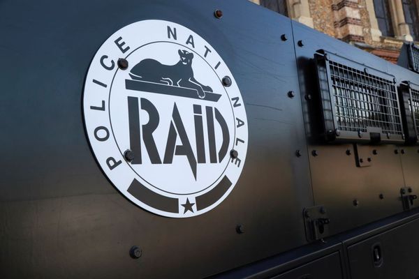 Le Raid appelé cet après-midi à Boulogne-Billancourt pour une fausse prise d'otages.