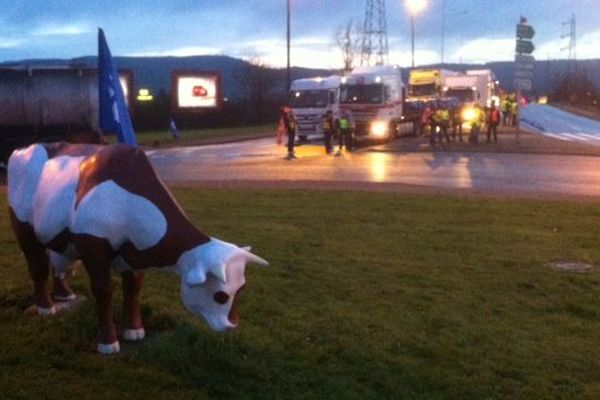 Le rond-point des Vaches en janvier 2015, au moment d'une grève des routiers