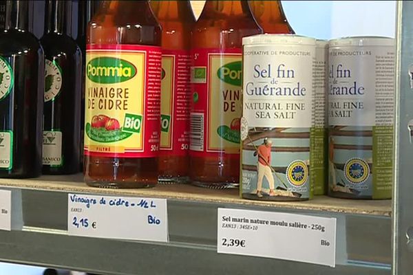 La grand épicerie a ouvert ses portes rue St Nicolas, avant de s'agrandir fin de l'année