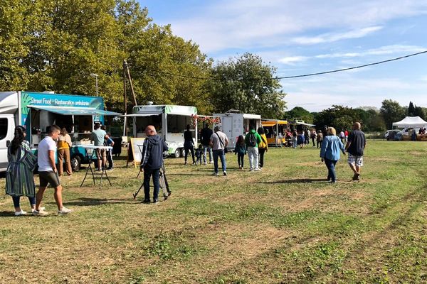 La cinquième édition du festival Food Truck "Les 4 Roues", à Fabrègues (Hérault) le 9 octobre 2022.