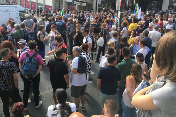 Plus de 300 manifestants ont dit non à l'implantation du Bastion Social à Clermont-Ferrand