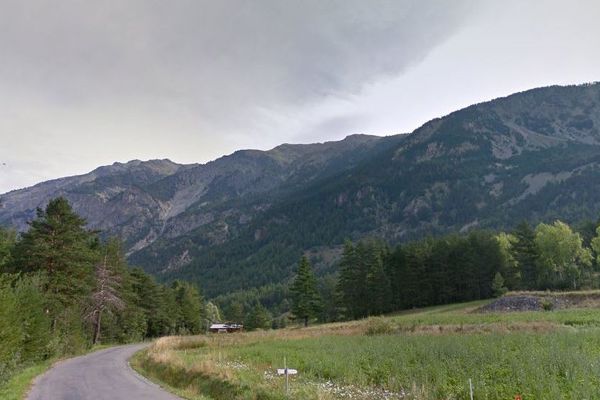 Le corps a été découvert sur la commune de Montgenèvre, en amont du hameau des Alberts.