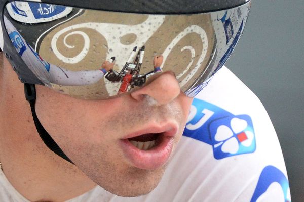 Johan Le Bon a remporté le prologue des Boucles de la Mayenne 2017,  ici le 20 juin 2013 à Lannilis 