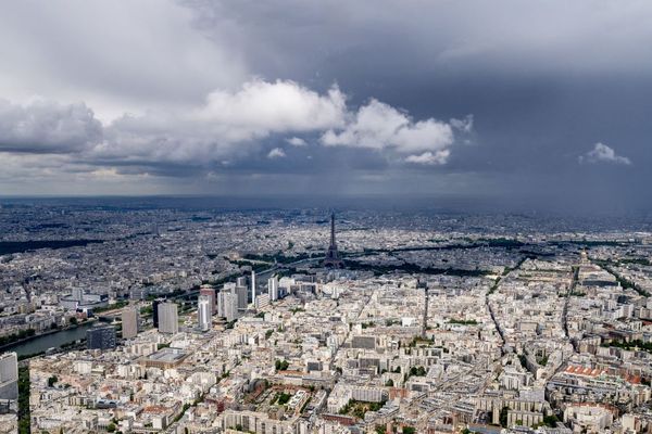 David Belliard (EELV), pour qui « le tourisme ne doit plus rimer avec pollution », veut interdire la construction de nouveaux hôtels dans la capitale (illustration).