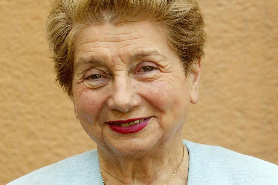 Bernadette Isaac-Sibille, the first woman elected mayor of the arrondissement in Lyon, died at the age of 90