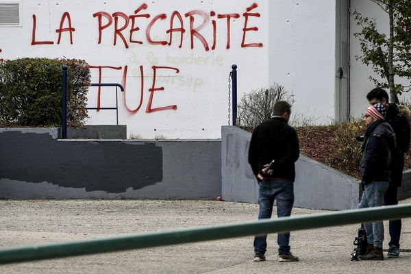 L'action des enseignants pose la question de la recevabilité du motif de "droit de retrait", conditionné à un "danger grave et imminent". 