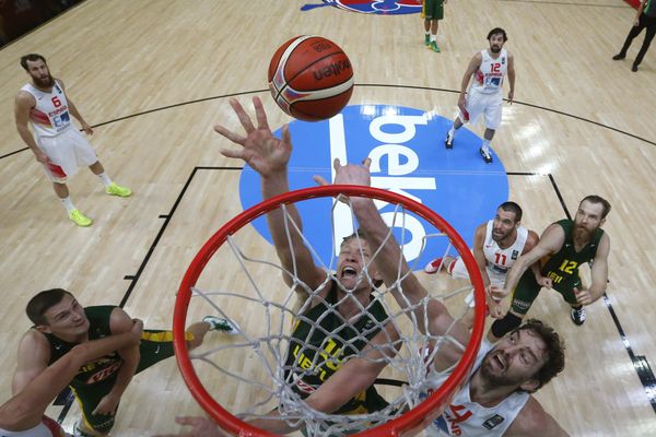 Durant l'Euro de Basket 2015, entre l'Espagne et la Lithuanie, au stade Pierre Mauroy