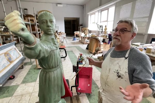 Daniel Valéan, restaurateur du monument aux morts de Gentioux