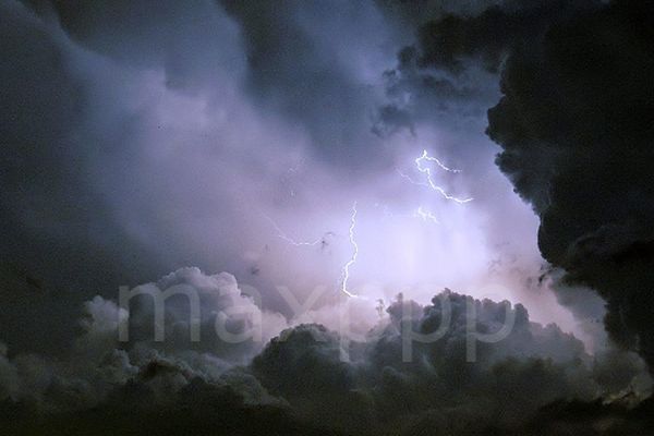 Foudre et orage, image d'illustration