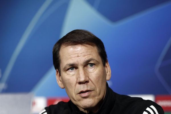 Le visage de Rudi Garcia apparaît abandamment sur les réseaux sociaux depuis ce matin, le visage grimé en clown.