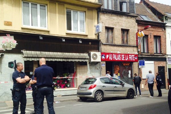 Le forcené s'était retranché chez lui au-dessus de cette friterie.