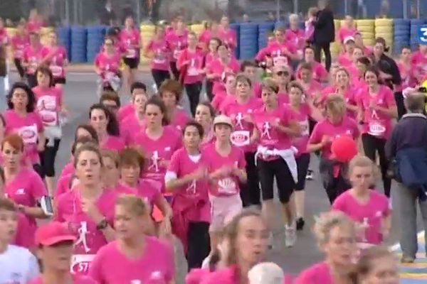  8 500 demoiselles du Bugatti contre le cancer du sein