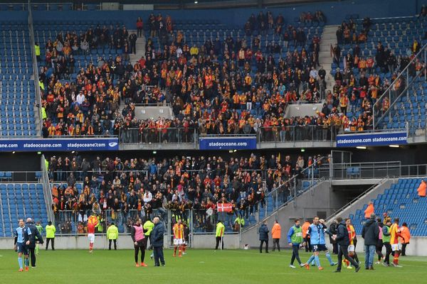 Les supporters lensois au Havre samedi dernier.