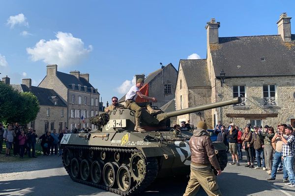 Un tank, conçu aux États-Unis en 1944, a été présenté à Sainte-Marie-du-Mont (Manche), pour les cérémonies du 6 juin.