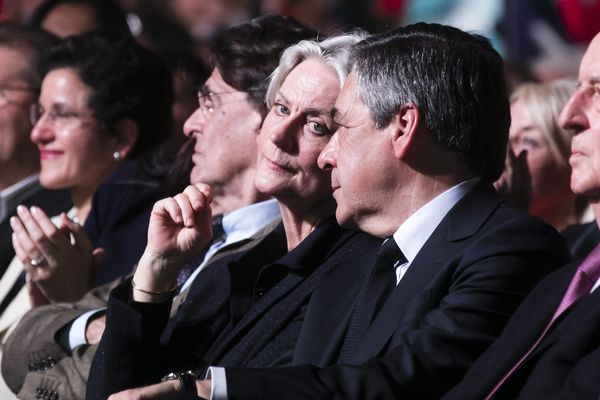 pénélope et françois Fillon ,e 9  avril 2017 à Versailles lors d'un meeting