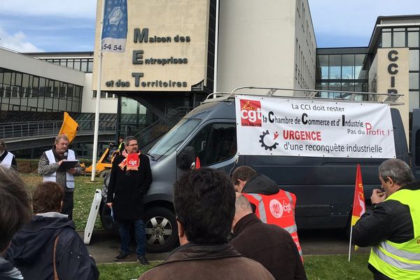 Des manifestations étaient organisées par la CGT ce mardi dans une cinquantaine de villes en Frnace, comme ici à Caen, pour défendre l'industrie