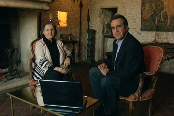 Liselotte Kessler, propriétaire du château de La Planchette dans le Loiret avec Flavien Texier