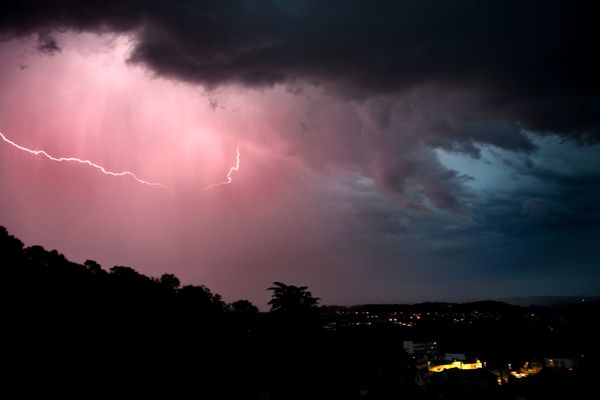 Illustration. Six départements de la région Auvergne-Rhône-Alpes sont concernés par une vigilance orange aux orages pour la journée de ce samedi 26 août.