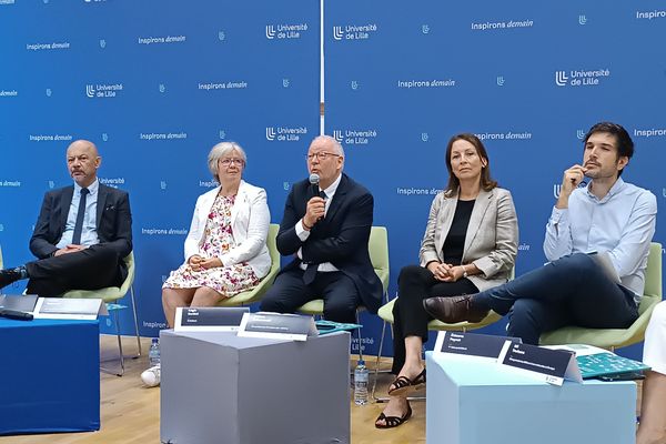 La conférence de presse de l'Université de Lille pour la rentrée 2023-2024, vendredi 15 septembre 2023. Au micro, Régis Bordet, président de l'Etablissement.