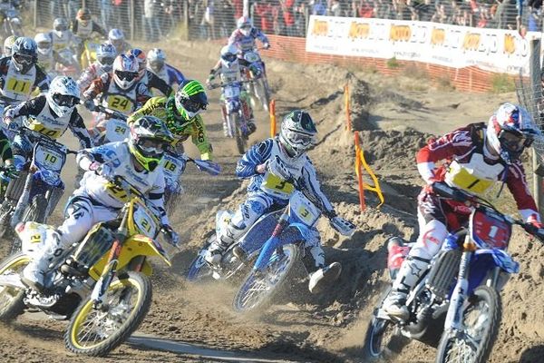 Le départ de la Ronde des Sables 2012