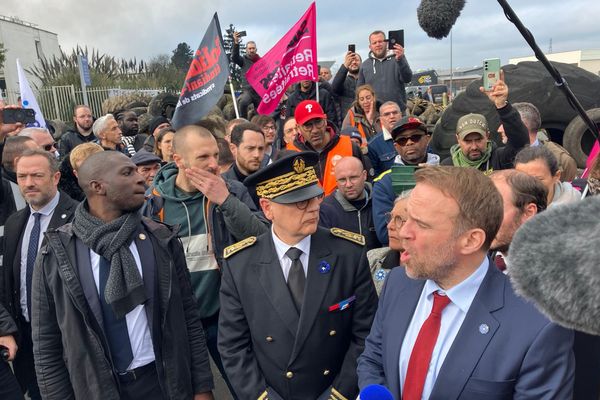 Le ministre de l'Industrie Marc Ferracci en visite sur le site de Michelin Cholet