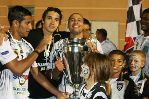 La coupe se rapproche pour le FC Calvi, champion de Corse 2012 (archives)