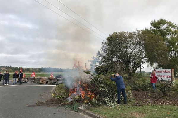 A Ingrandes-sur-Vienne, les salariés des Fonderies Fonte sont en grève depuis ce matin mardi 29 septembre 2020.